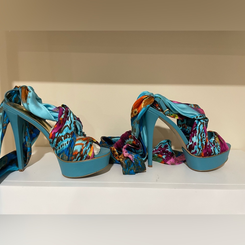 Bebe heels